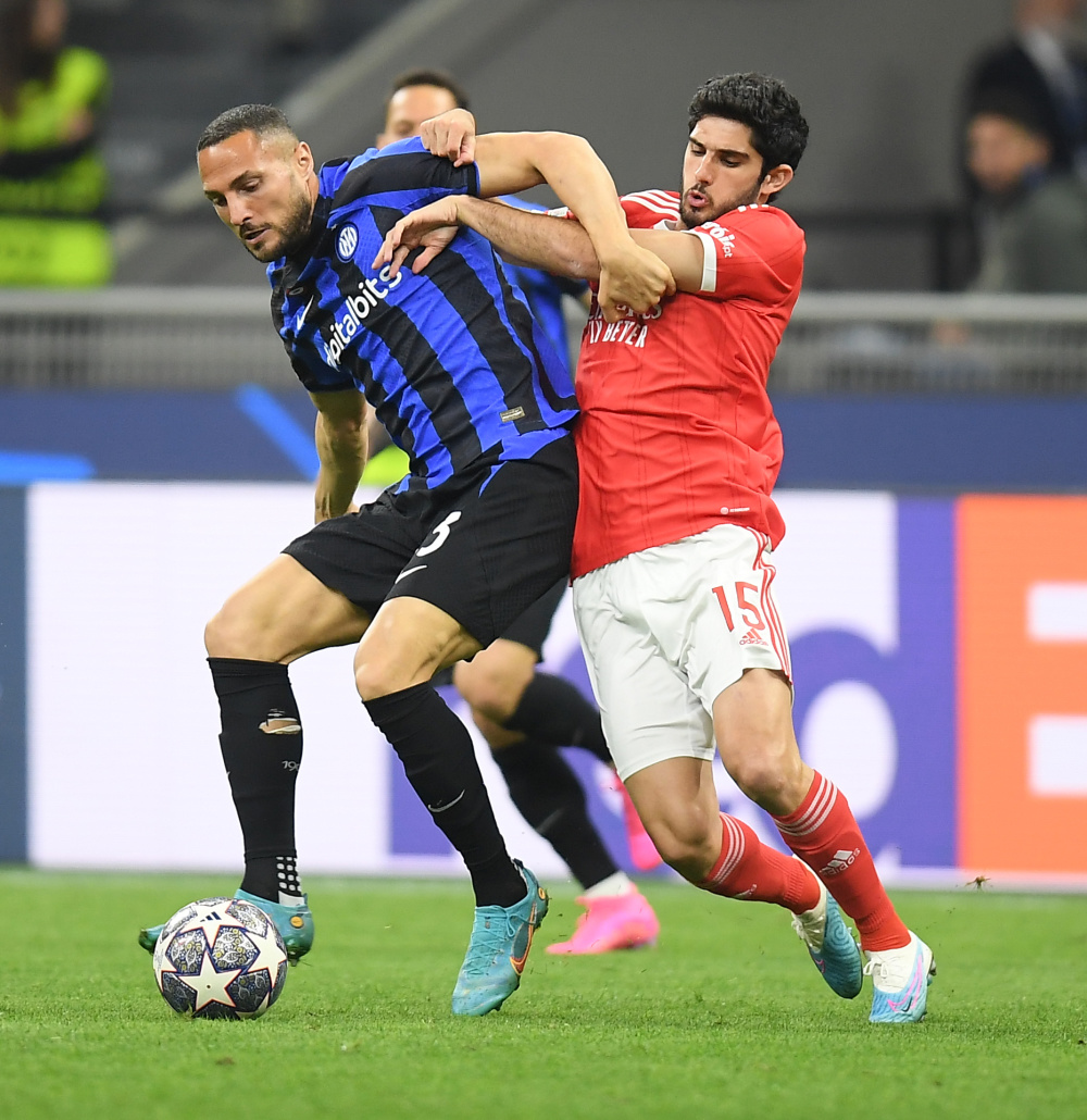 拉菲尼亚伤愈归来，巴萨精神领袖再现！他的价值远不止进球数据（拉菲尼亚伤愈复出，巴萨精神支柱归位：他的价值远不止进球）