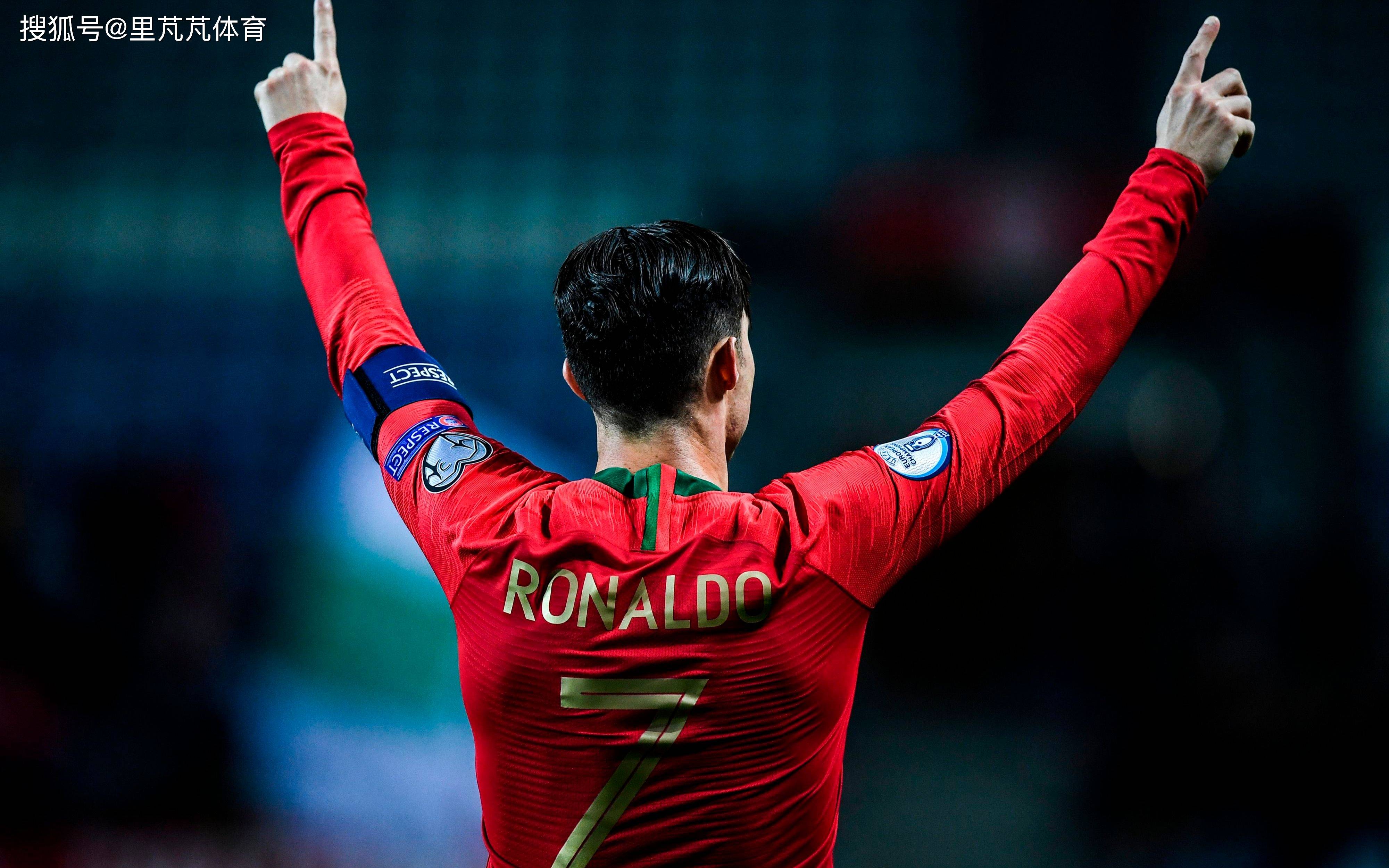 客战多特蒙德贡献帽子戏法+绝平，昂达夫当选全场最佳球员（客场对阵多特上演帽子戏法并补时扳平，昂达夫荣膺全场最佳）