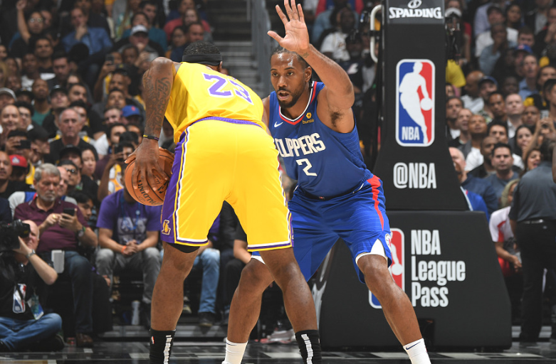 曼联vs西汉姆联前瞻：齐尔克泽重拾信心 红魔主场无惧铁锤帮（曼联迎战西汉姆前瞻：齐尔克泽状态回升，红魔主场底气十足）