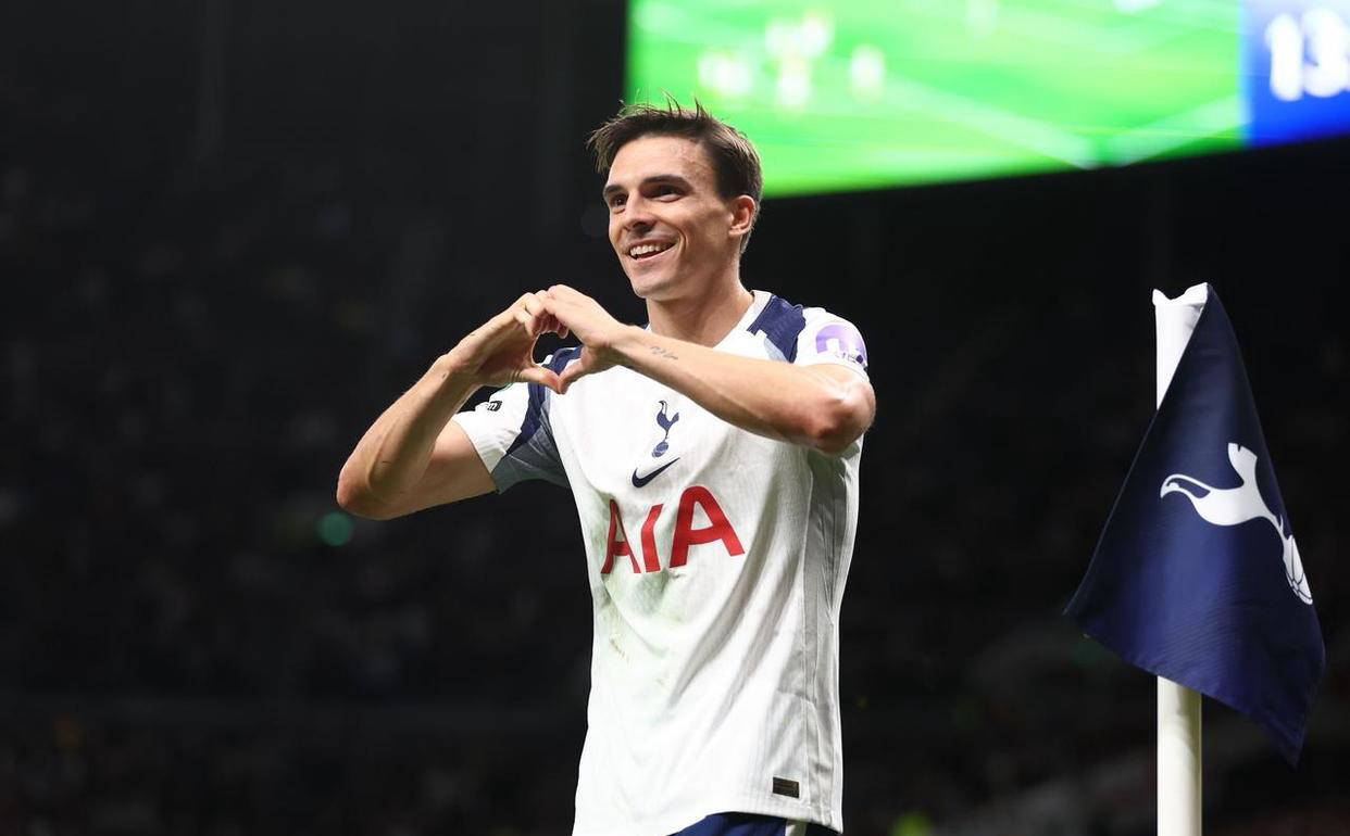 状态低迷遭遇三连平，皇马丢掉西甲积分榜榜首（三连平状态不佳，皇马让出西甲榜首）