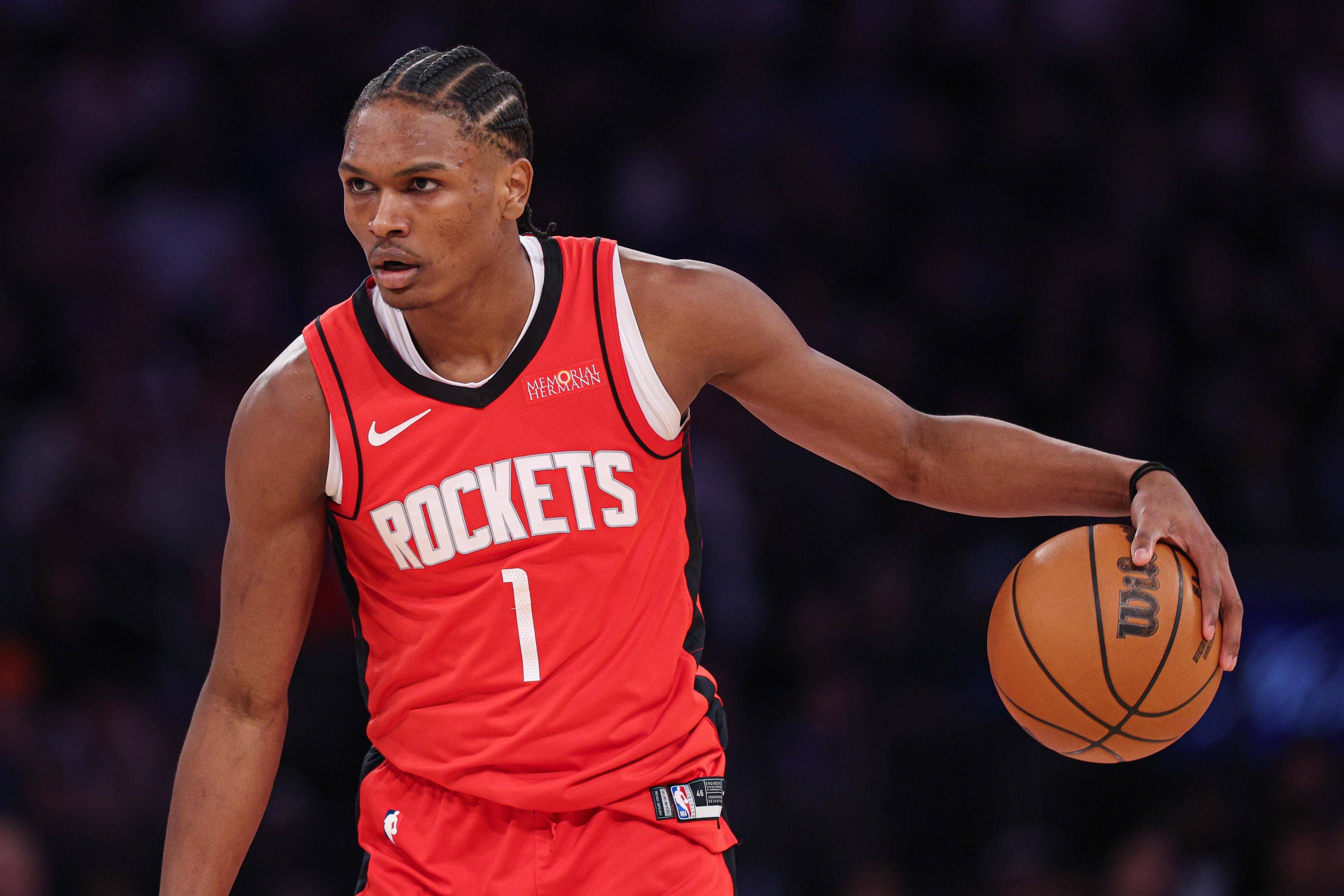 萨林杰成水货？广东三小外援太强势，杜锋缺一个“黑又硬”中锋！（萨林杰被打回原形？广东三小外援强势，杜锋亟需一名强硬中锋）